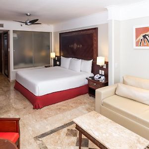 Junior Suite mit Schwimmbadblick